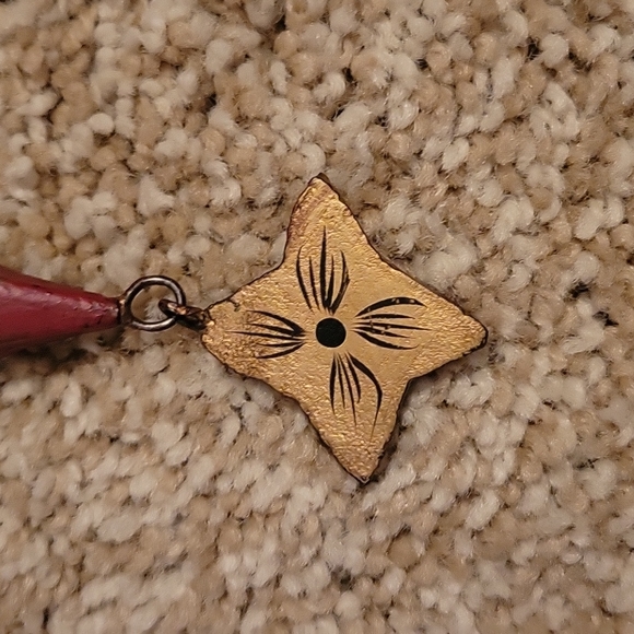 Southern Living at Home Metal Shelf - Picture 2 of 7